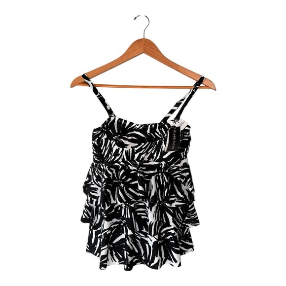 Island Escape Women's Tiered Tankini Top
Black/White Style 14508 Removable Strap - Picture 2 of 10